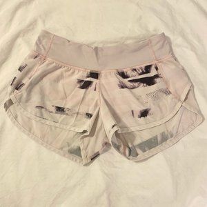 Lululemon Speed Up Short 2.5"